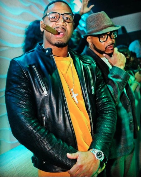 Stevie J with cigar