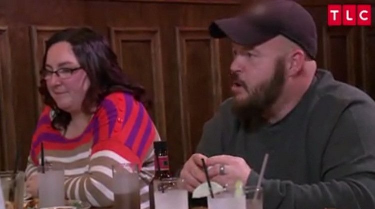 Danielle-Friends-Restaurant-90-Day-Fiance Danielle-Friends-Restaurant-90-Day-Fiance