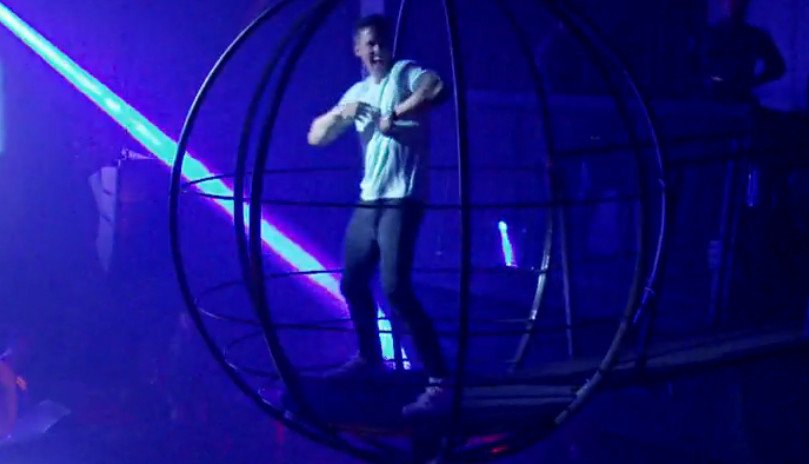 bobby-ball-dancer bobby-ball-dancer