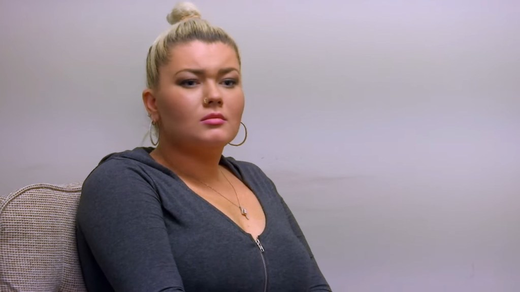 Amber Portwood in a grey sweatsuit on Teen Mom