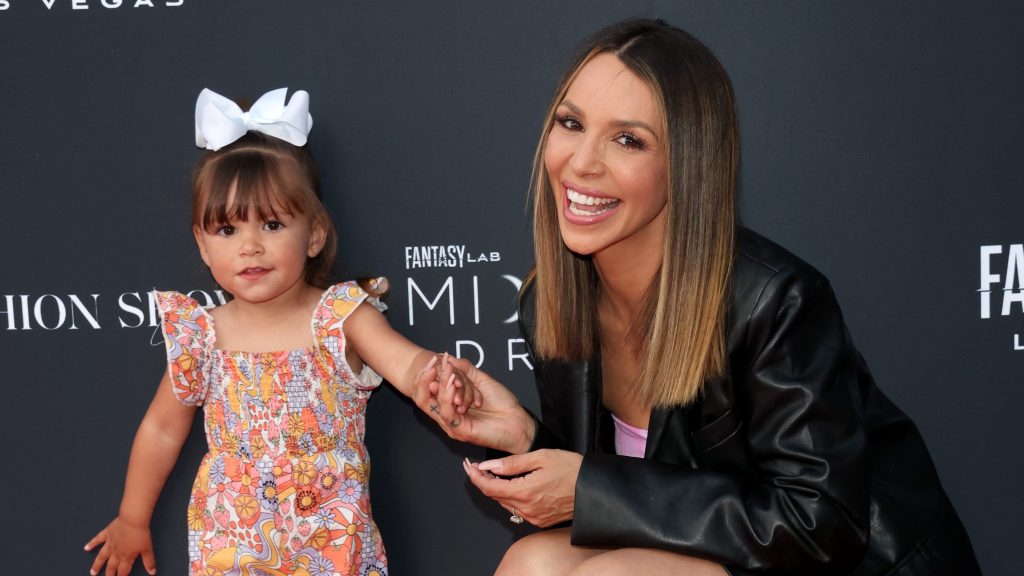 Vanderpump Rules OG Scheana Shay and her daughter Summer.