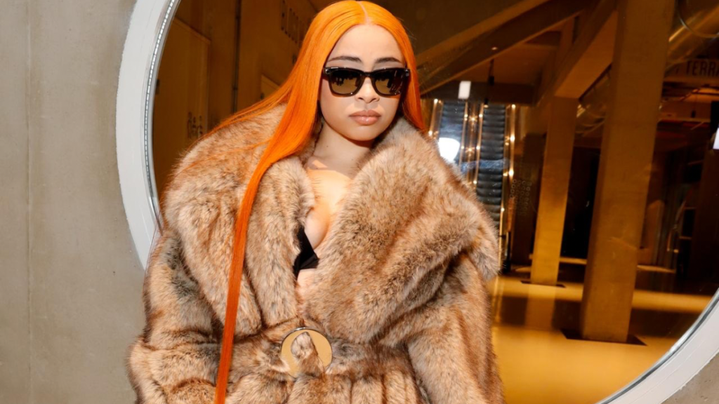 ice spice twerking video paris