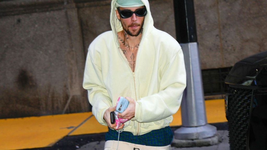 Justin Bieber Coachella 2025 pants