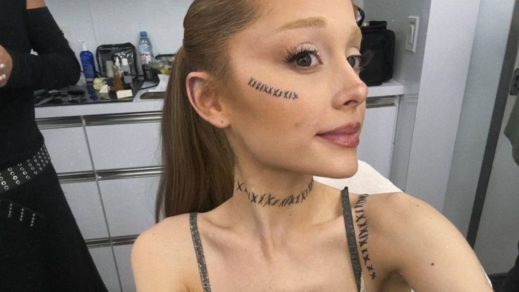 Ariana Grande hair transformation