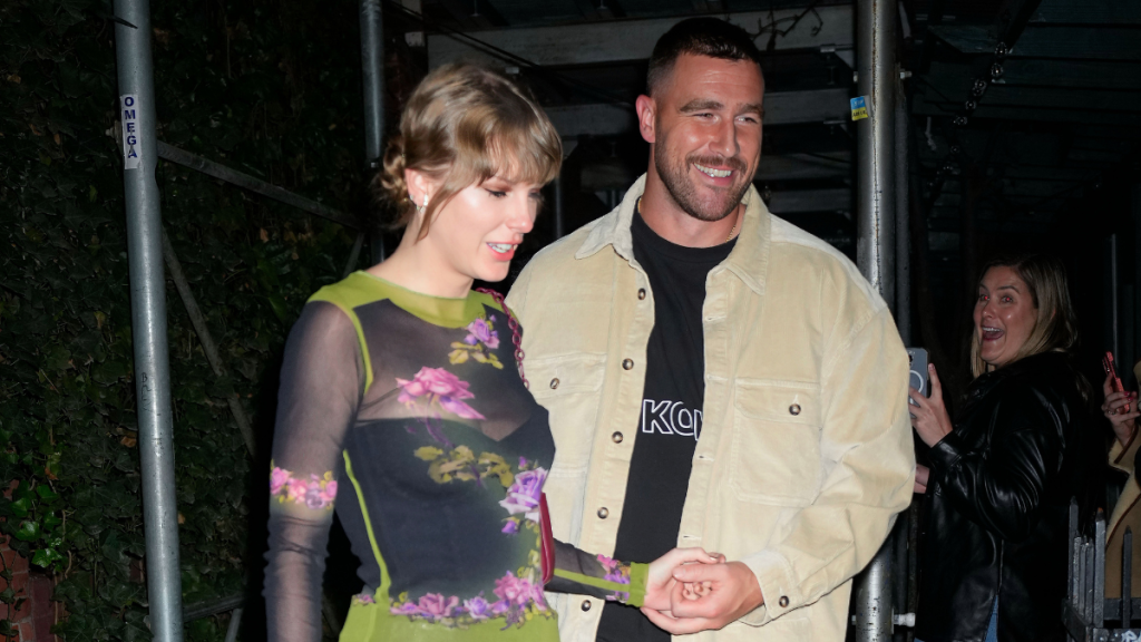 Taylor Swift and Travis Kelce have dinner at Waverly Inn on October 15, 2023 in New York City.