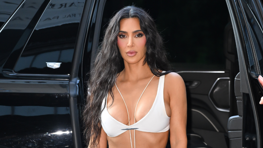 Kim Kardashian single dating life Jessica Simpson