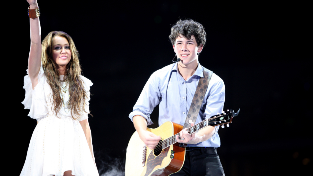 Miley Cyrus Nick Jonas relationship